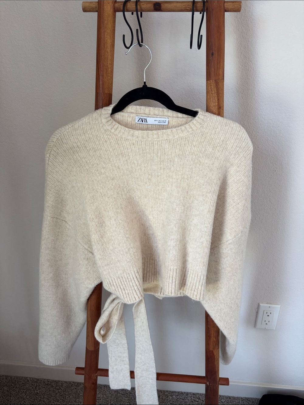 ZARA Cream Ribbed Crew Sweater with Tie-Waist